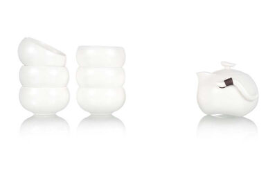 

Crescent White Ceramic Teapot & 6 Teacups Chines Gongfu Tea Teaset