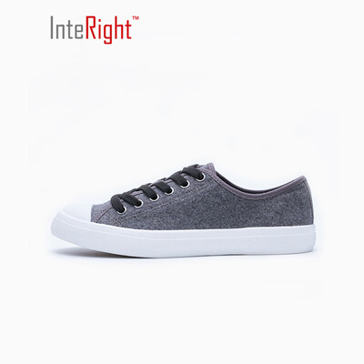 

INTERIGHT Women’s fashionable woolen low sports casual shoes