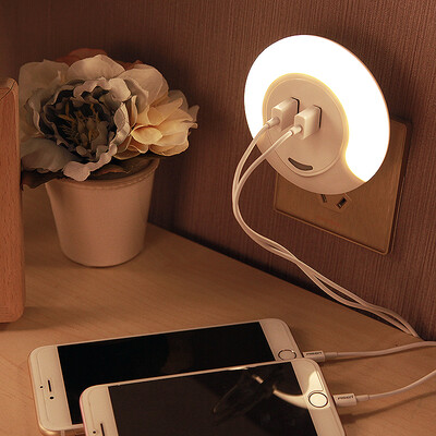 

Lightmates CH003 Dual USB Light Sensor LED Plug-In Night Light Charger 31A Bedside aisle for baby feeding lamp Fast charging