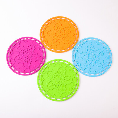 

The United States of the deduction of silicone insulation pad mattress coaster bowl pad pot pad 4 round each one color