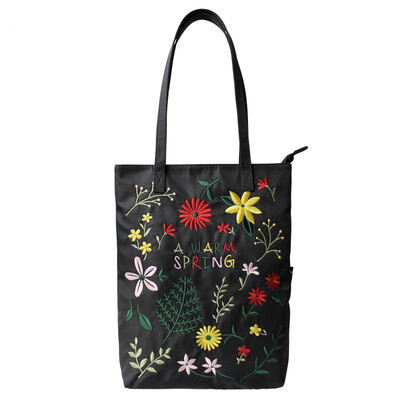 

Flowers princess spring flowers embroidery art Todt shoulder oxen spinning canvas nylon handbags 1703DM007 black