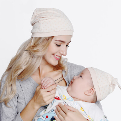 

Jingdong supermarket October crystal child hat cap child hat warm headscarf head wind hat maternal maternal combination panda jacquard mother&child hat combination