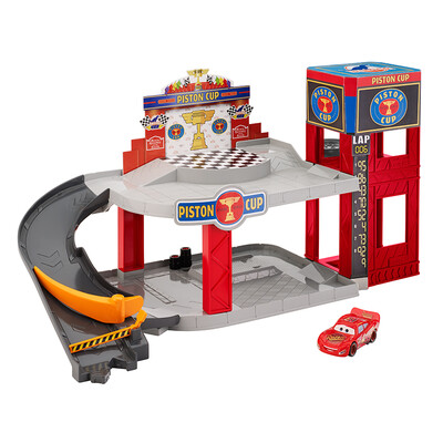 

Racing Cars (Cars) Piston Cup track garage DWB90