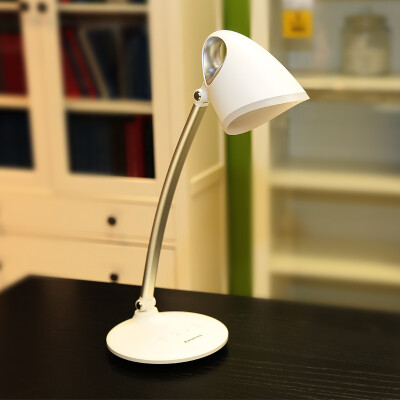 

Panasonic (Panasonic) table lamp LED touch six / continuous dimming reading work learning simple lamp HHLT0