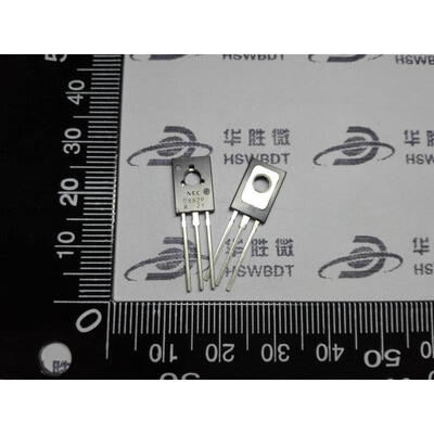 

2SD882
