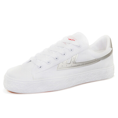 

Warrior canvas shoes low to help casual couple models with flat-bottom sports WL0003T silver white 44