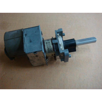 

Former quadruple motor potentiometer 100AX2 after 100K Special BX2 tap light shaft length 30MMF