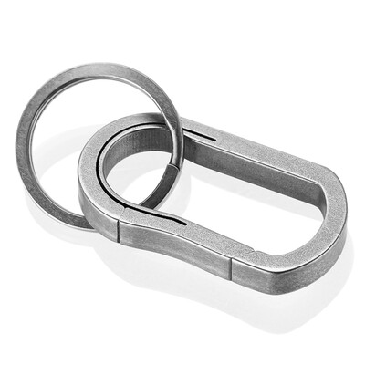 

Craftsmanship MrGreen -5007 Titanium Keychain Light Luxury Taste Car Key Home Pendant Multifunctional Men&Women Creative Gifts