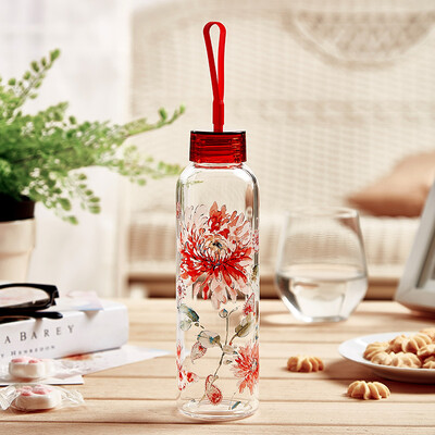 

A Ting American Creative Heat-resistant Glass Water Bottle with Silicone Rope 18oz