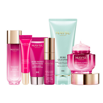

Meisu MAYSU small rose delicate nourishment entry experience set gift skin care set to improve rough fade fine lines