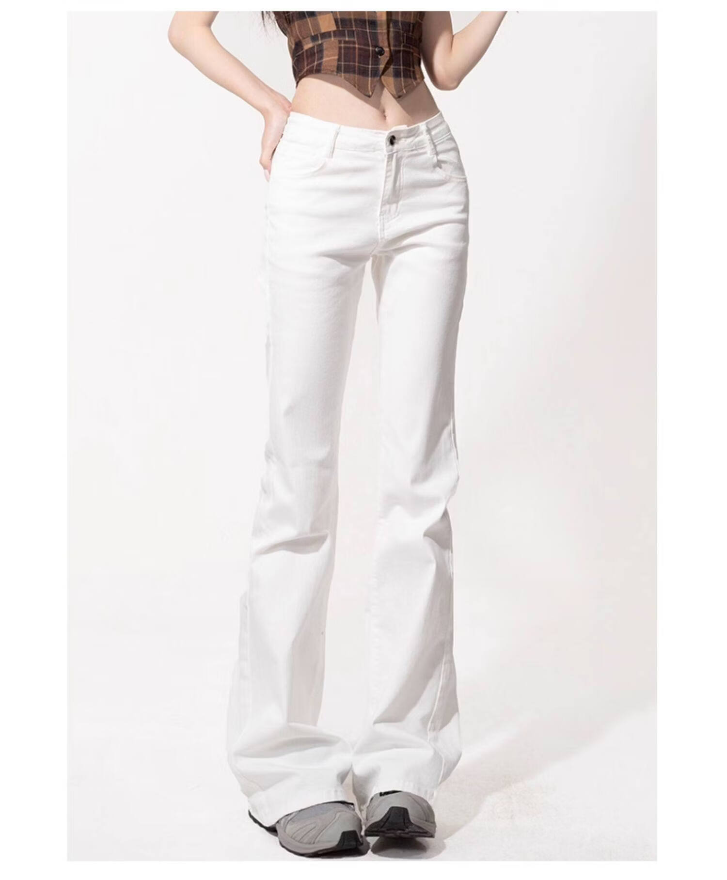 :CHOCOOLATE Women's Summer High-Waist Slim Fit Petite Flared Jeans White Extended Length L 6