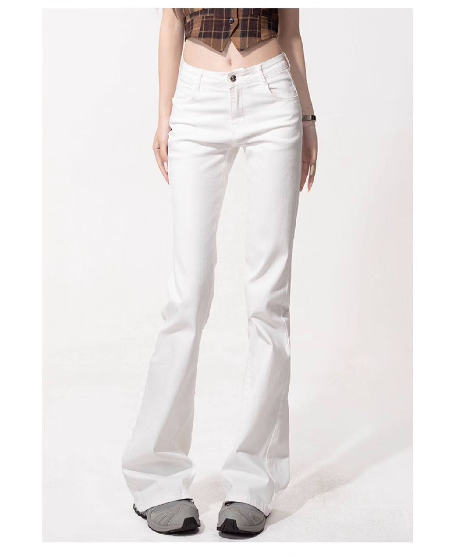 :CHOCOOLATE Women's Summer High-Waist Slim Fit Petite Flared Jeans White Extended Length L 8