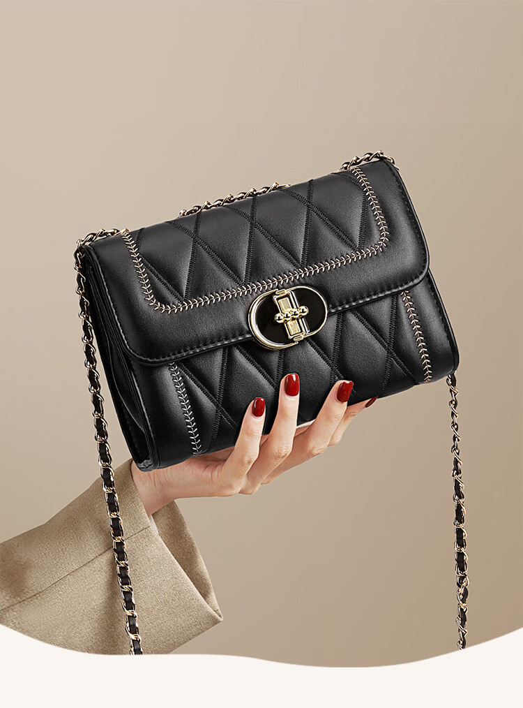 St&Sat Women's Bag 2026 New Shoulder Bag Crossbody Bag Versatile Chain Bag Quilted Small Square Bag Gift for Girlfriend 1