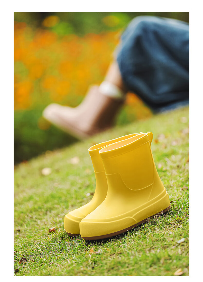 KINGLOVOUN Women's Stylish Rain Boots Cute Waterproof Non-slip Rubber Shoes Outdoor Low-cut - 009 - White - Size 37 9