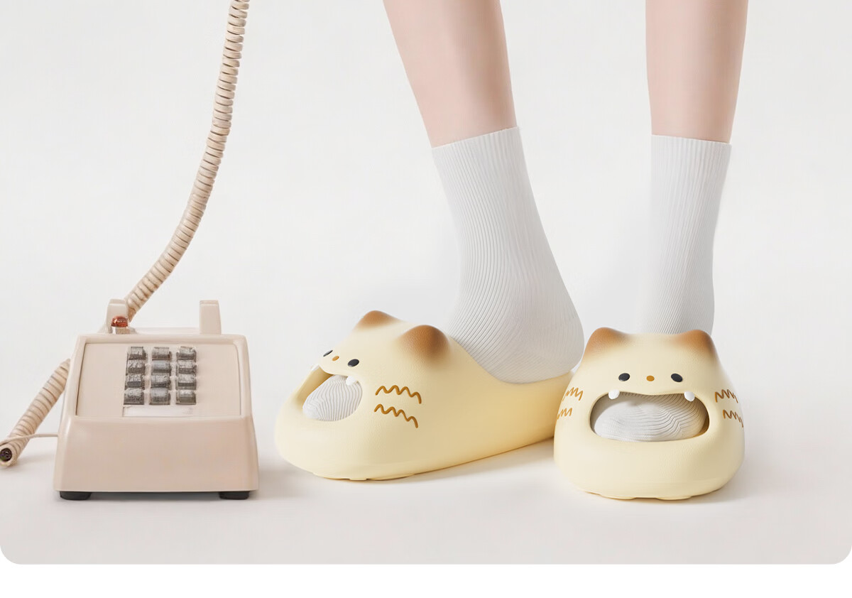 Chikoku Cute Cartoon Cat Paw Slippers Women's Summer New Thick Sole Home Non-Slip EVA Couple Sandals Men's Summer 23