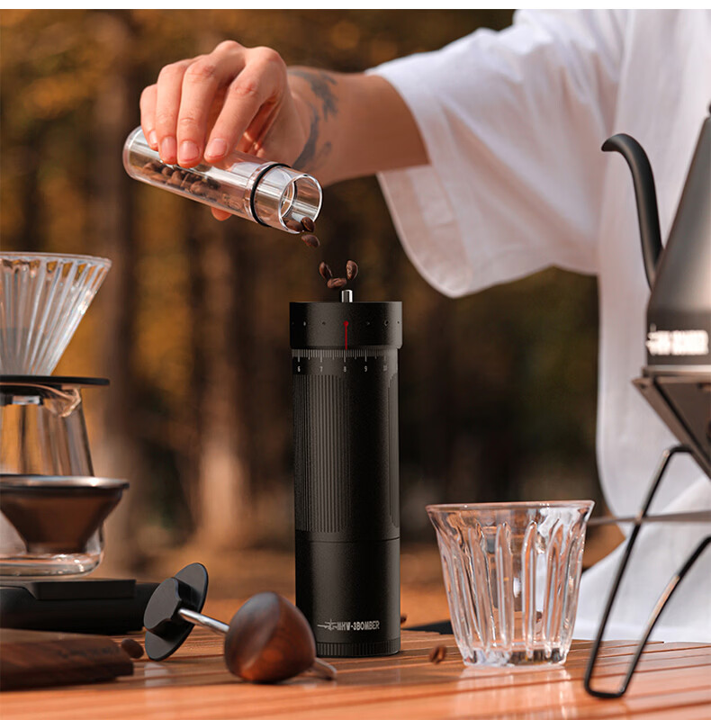 MHW-3BOMBER Portable Coffee Maker Set, 10 Pieces, Hand-Drip Coffee Pot, Manual Coffee Grinder, Smart Coffee Scale for Outdoor Use 31