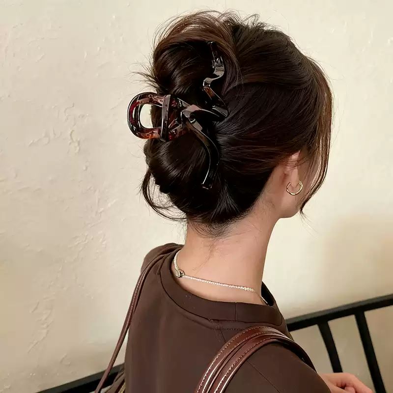 Idaier Wave Hair Clip for Women 2026 New Luxury Large Shark Clip for Back of Head Birthday Gift for Girlfriend 6