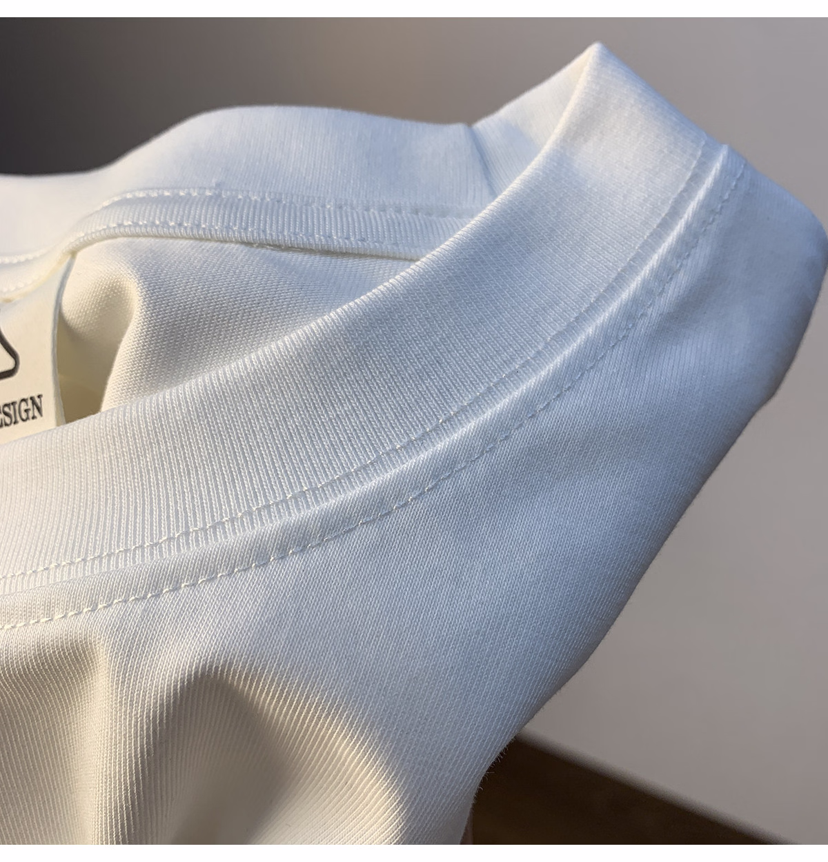 Embroidered Short-sleeved T-shirt Men's 2026 New Summer Thin Cool Simple T-shirt Casual Half-sleeved Clothes_viptrois.com