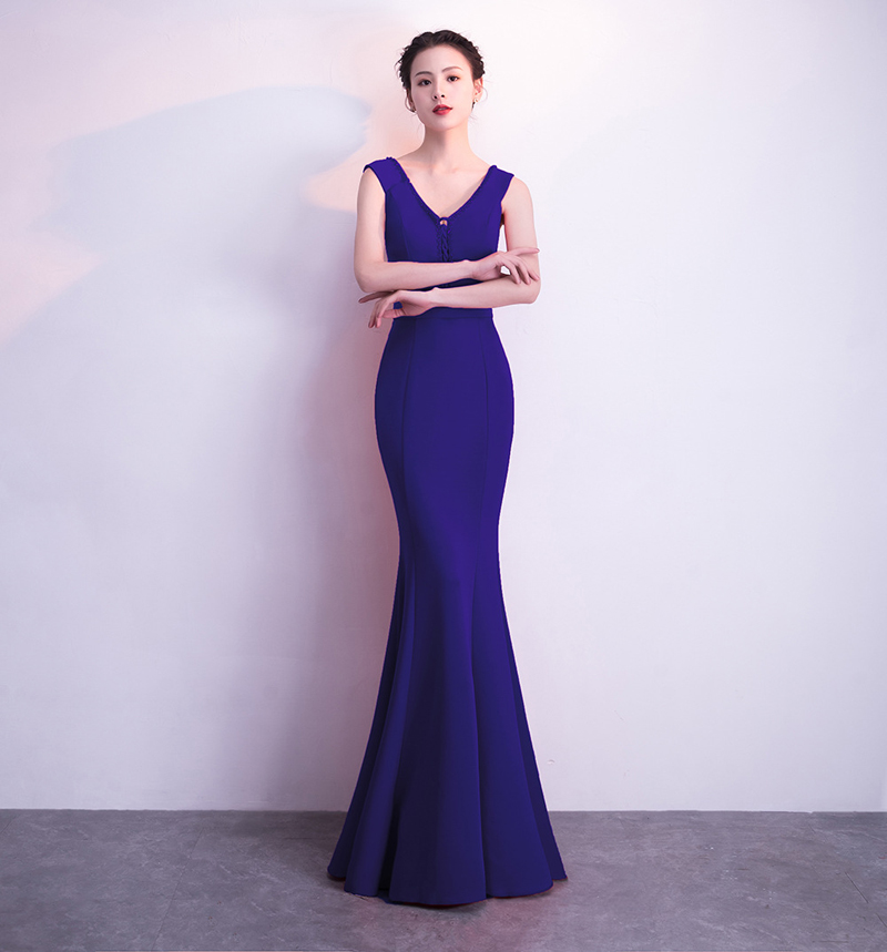 

Kalinnu Purplish Blue, Элегантное длинное вечернее платье для недоуздок