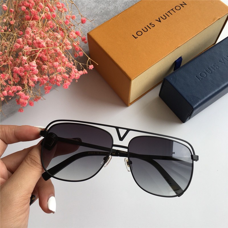 

luoqia Black