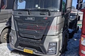 嘉荫县人民法院关于江铃牌重型半挂牵引车第二次拍卖的公告