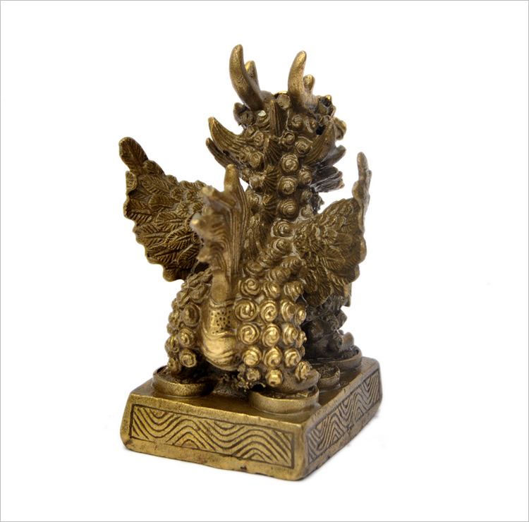 400克 材质:纯铜 包装:普通 麒麟是古代的仁兽,集龙头,鹿角,狮眼,虎背