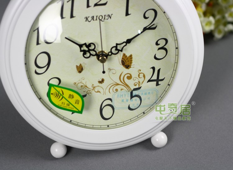 
                                        凯琴 凯琴韩式/欧式复古风格木制座钟/扫秒静音机芯/木质摆钟2607 棕色静音普通版                