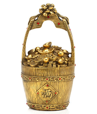 金,自古就是淘出来的,而桶就是淘金最好的盛装器具,一桶,其份量非同