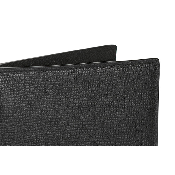 description          an understated and elegant wallet in grainy