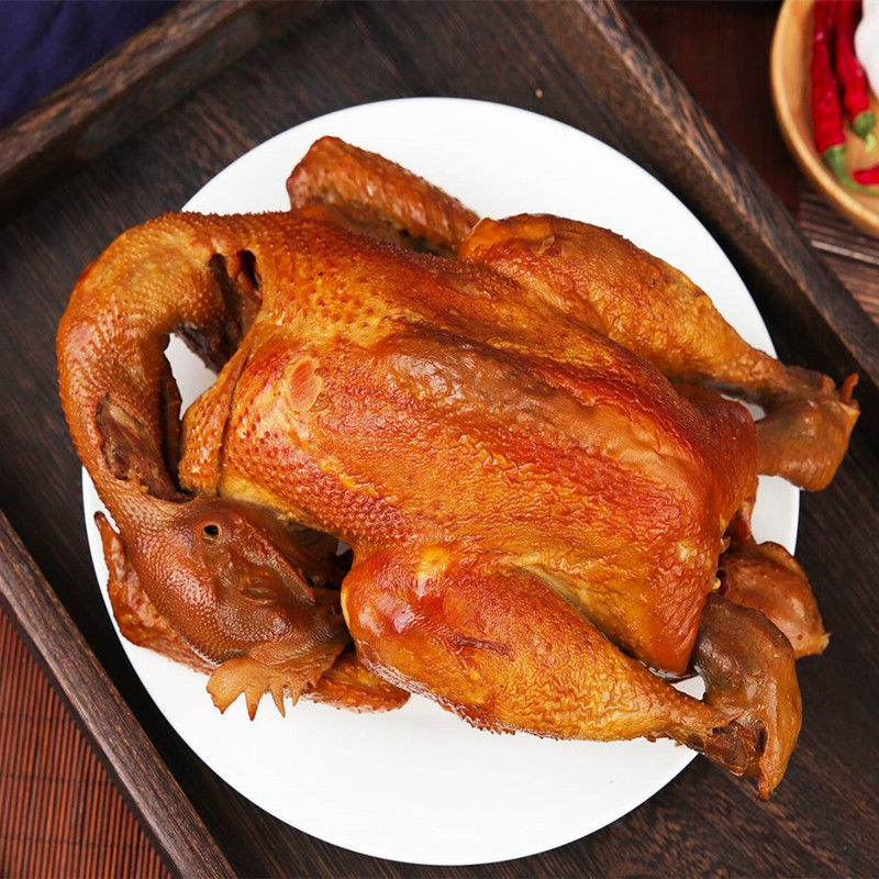 大东北熏鸡750g产美食肉食熟食即食真空烧鸡烧鸡整只烤鸡东北熏卤烧鸡