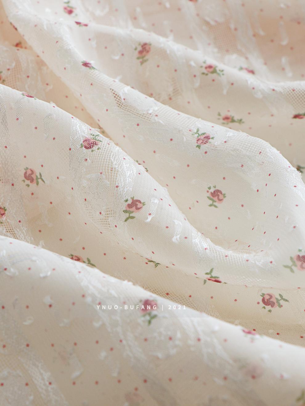 雪纺碎花布料竖条纹印花提花布料连衣裙服装汉服面料垂滑半透明半米价