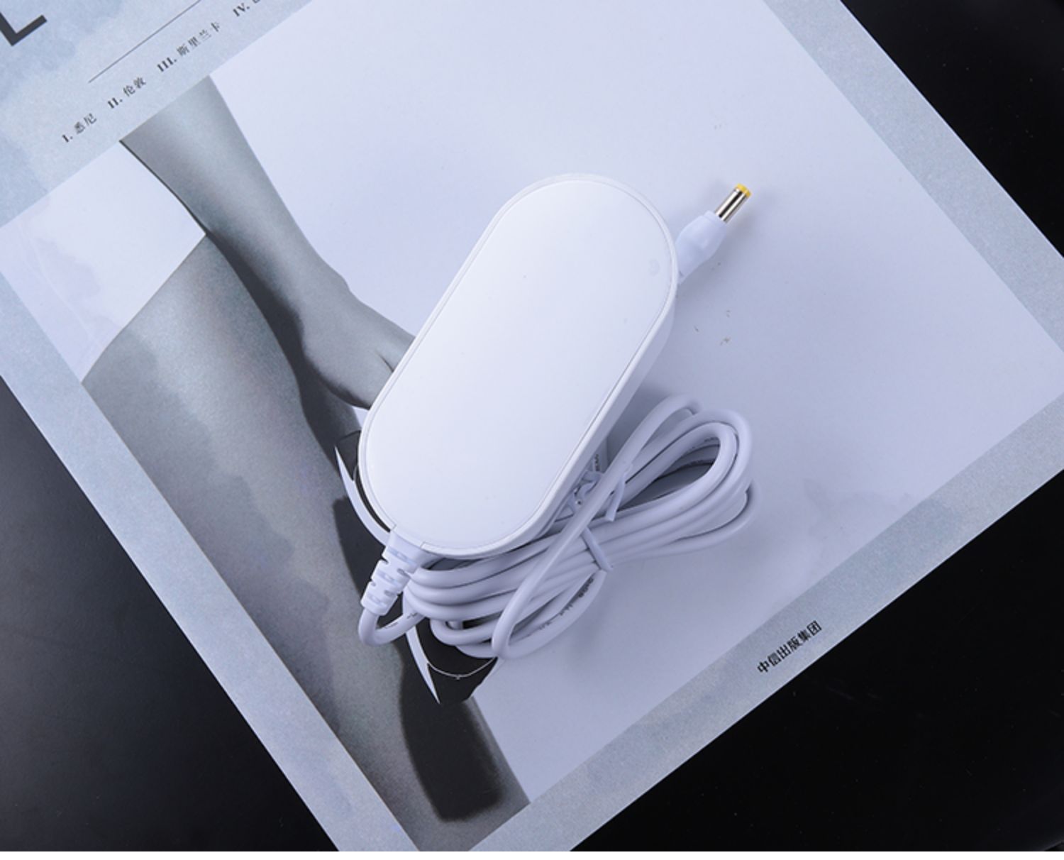 适用雅萌hrf10t 11t充电器美容按摩仪9v2a电源适配器 hrf-200skr