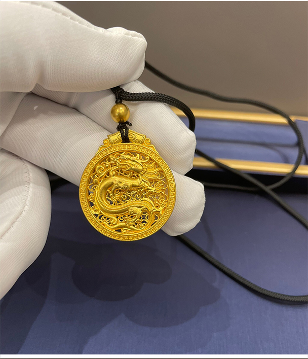 老凤凰古法金龙牌黄金吊坠花丝圆牌999足金坠子挂绳男士黑绳项链生日