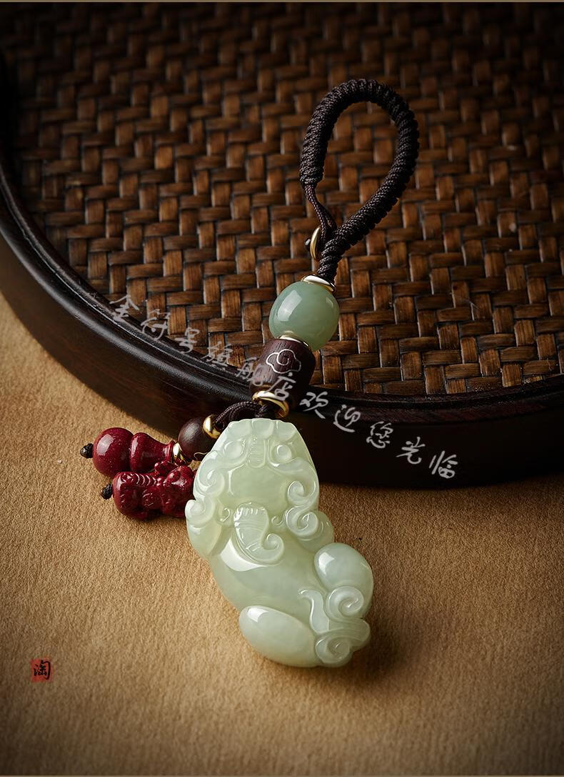 60oω金符号貔貅钥匙扣和田玉貔貅汽车钥匙扣挂件男士复古珠中国风