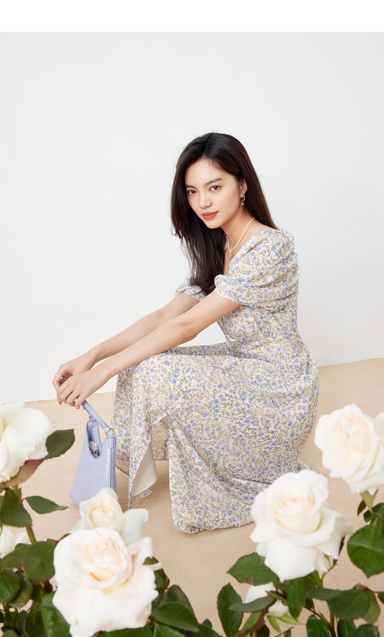 412新品何穗款伊芙丽连衣裙22春夏新款法式复古浪漫碎花裙淡粉色15580