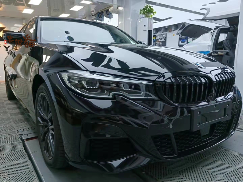 利欧贝利欧贝tpu超亮钢琴黑汽车改色膜亮黑全车改色贴膜漆面车衣保护