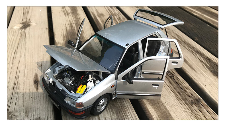 118原厂汽车模型天津一汽夏利tj7100tj7100u出租车8090年代怀旧仿真