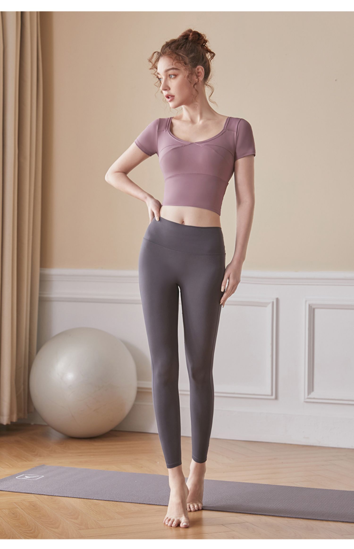 瑜伽服女套装时尚春季晨跑新款网红健身房运动套装专业高端跑步红同需