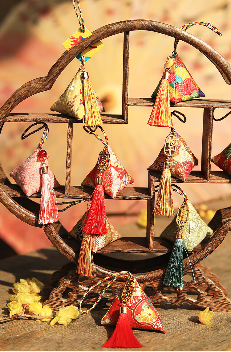 艾叶流苏香包随身香袋端午节祈福艾草香囊公司商场活动礼品 褐色 实物