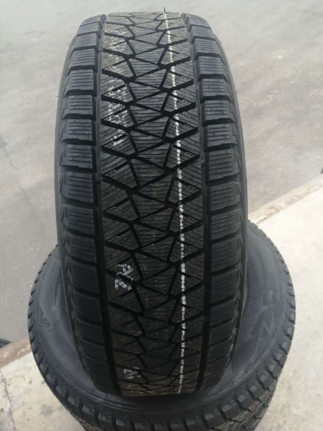 普利司通冰锐客255/45r20 101t dmv3 进口雪地轮胎 22年生产 255/45