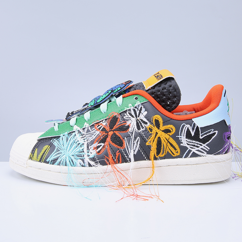 adidas阿迪达斯春季新款superstarxsw联名刺绣小花图案贝壳头运动休闲