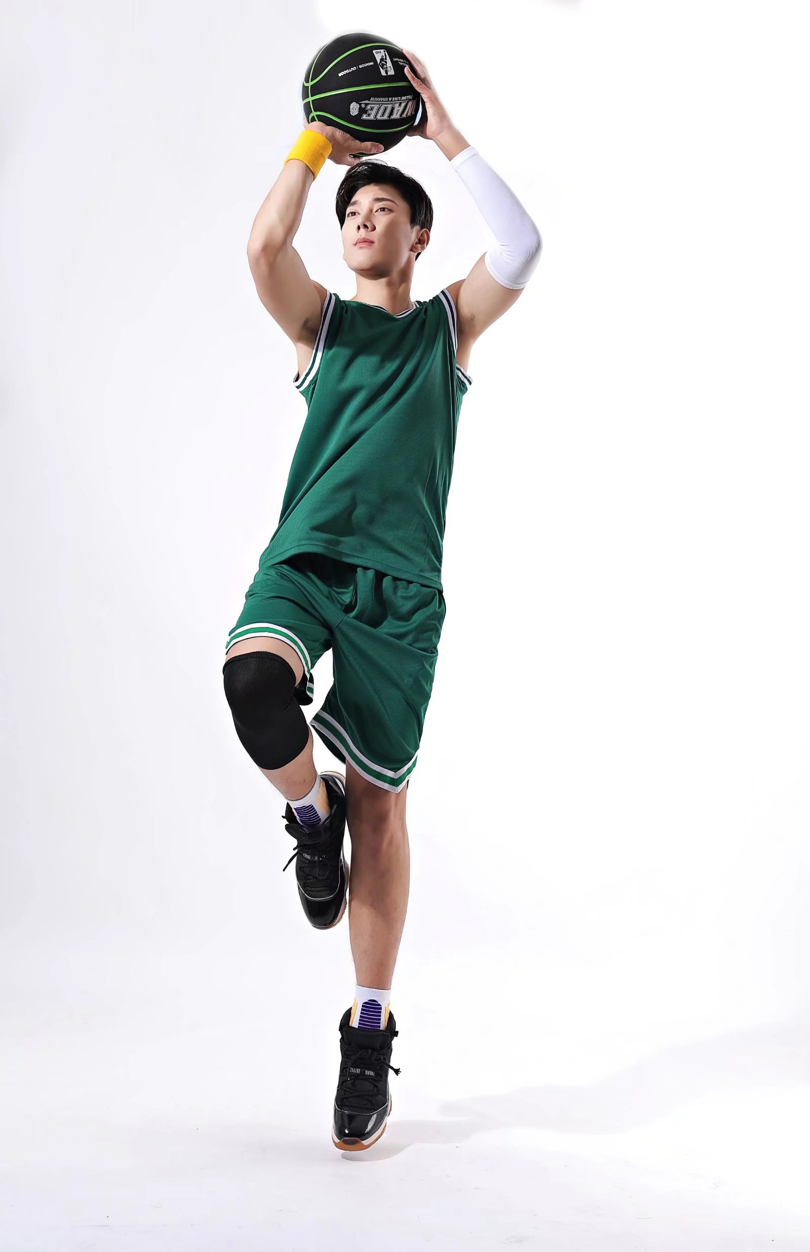 篮球服套装男定制无袖速干透气训练背心团队比赛美式球衣定制队服蓝色