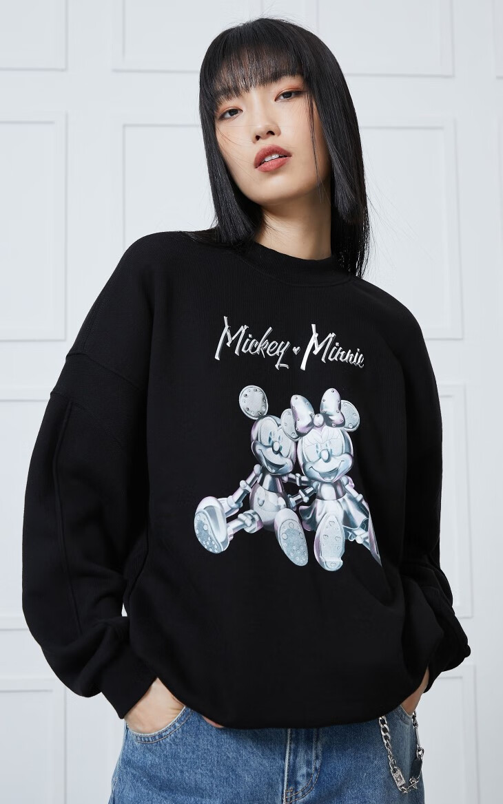 only春季新款迪士尼史迪奇联名款宽松圆领卫衣女12149s063a43奶油白色