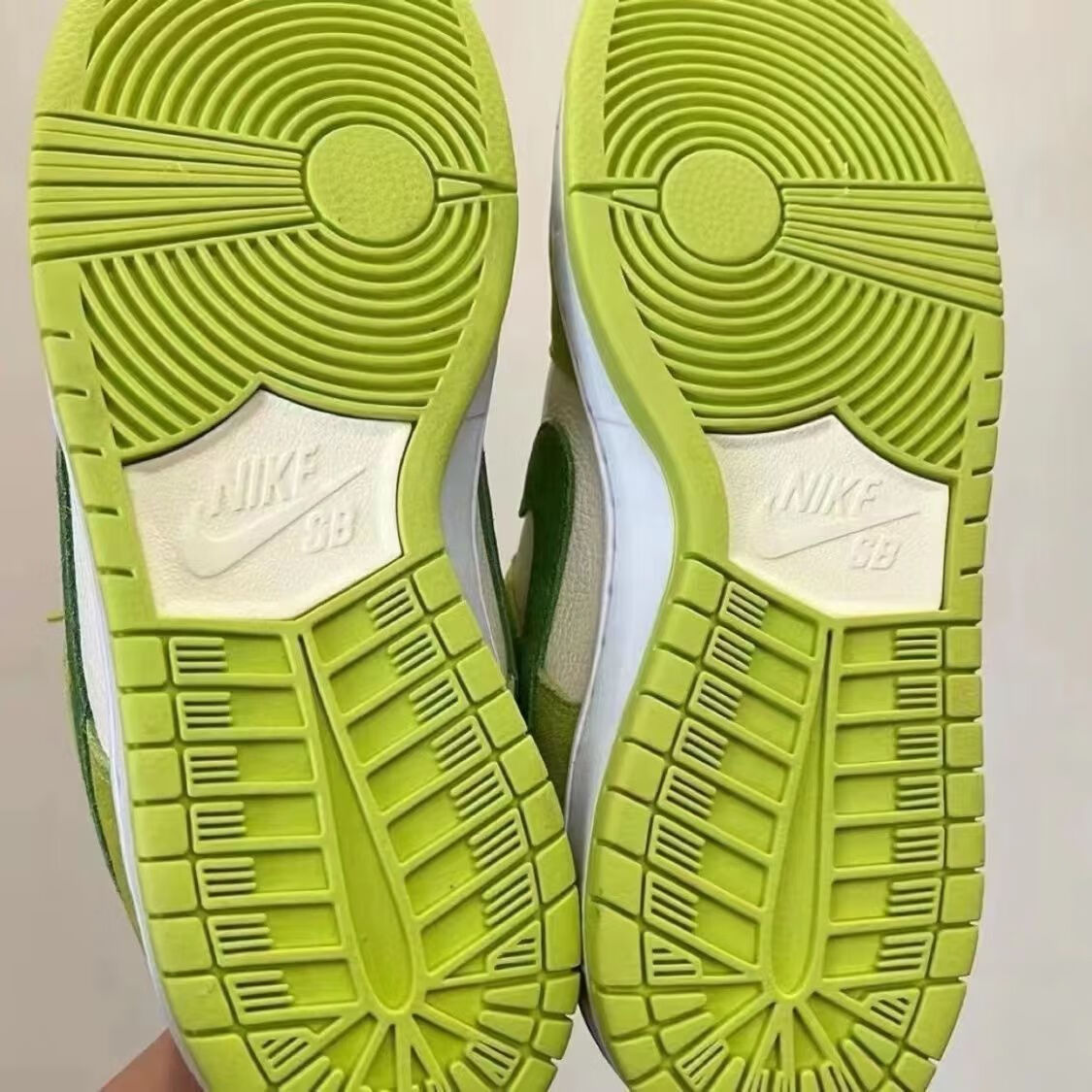 【官方】乔ajlowmaxairdunksbaf新青苹果樱桃蓝树莓厚鞋舌气垫休闲鞋