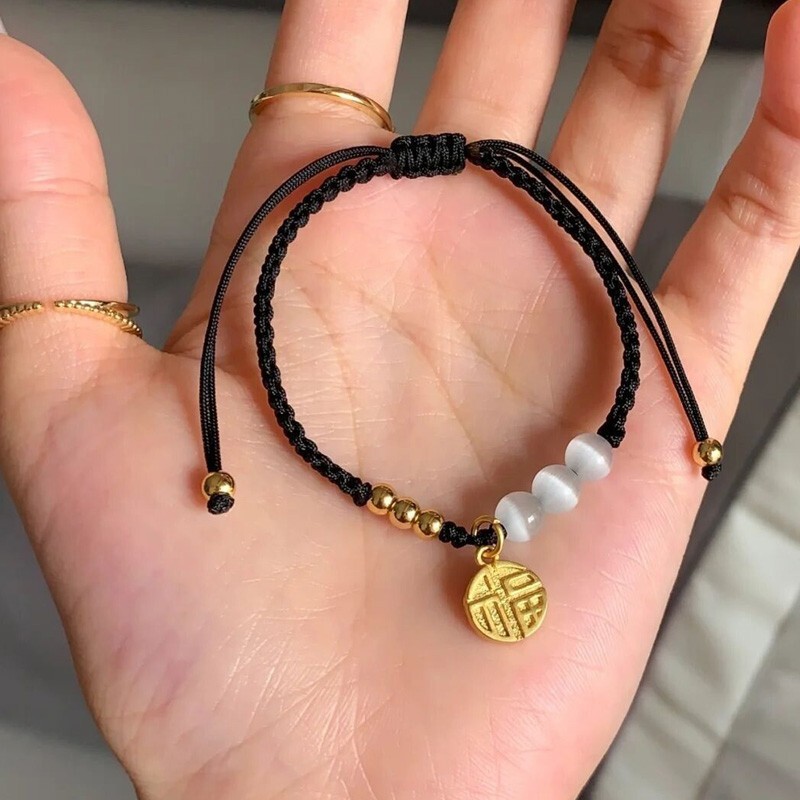 瑞诺黄金小福牌手链女手工编织金珠福字猫眼石手绳三八女王节礼物送