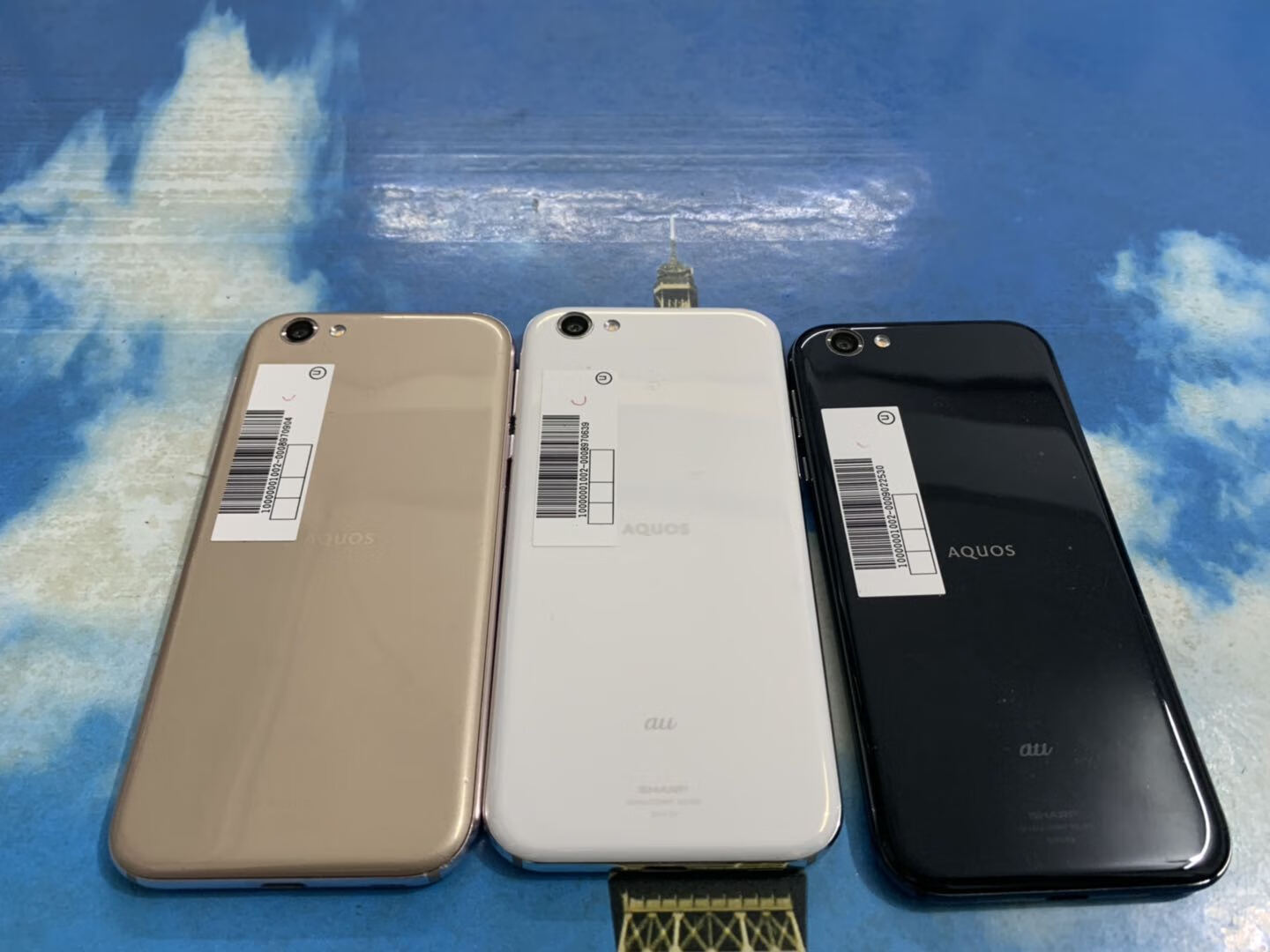 夏普aquos r 120hz高速刷新移动联通4gshv4r2手机3 触摸一两条裂痕