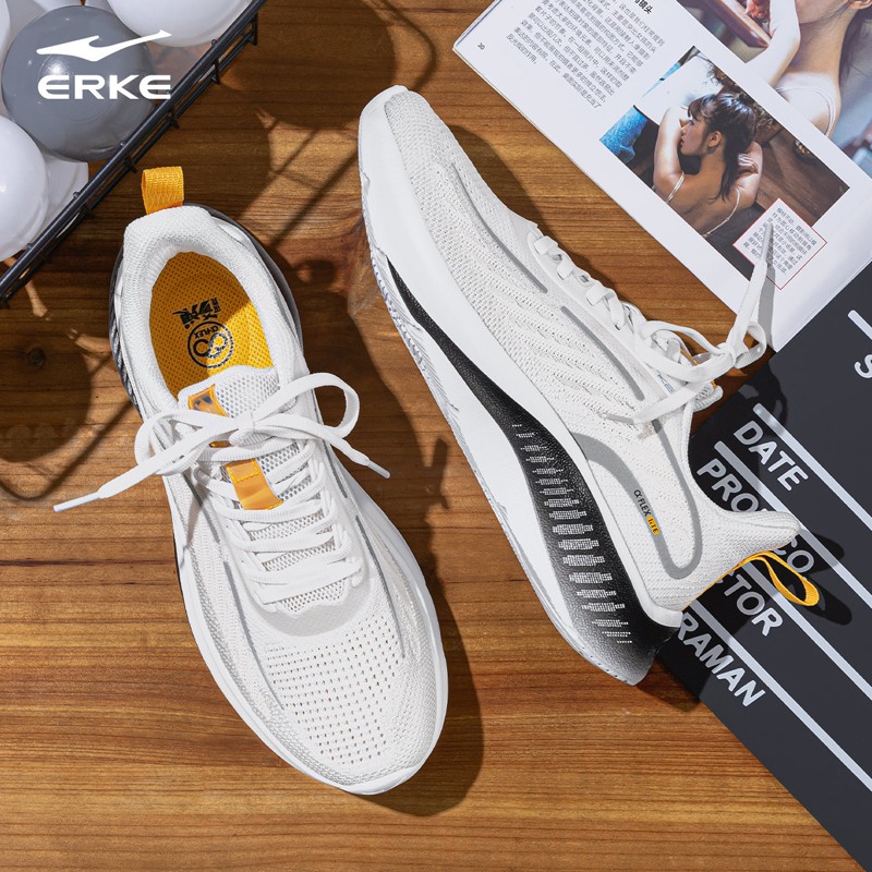 鸿星尔克奇弹lite跑步鞋男鞋2022春季新款碳板支撑透气舒适减震专业