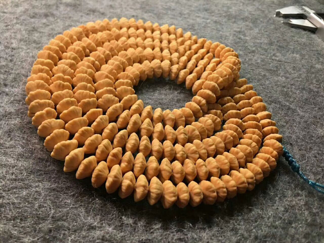 天然精选九华山金叶莲花菩提108颗佛珠金钱菩提子佛珠文玩男女图片色