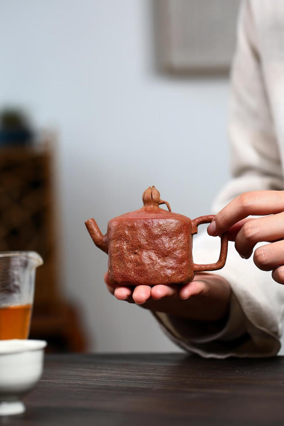 【官方旗舰】鑫祥势宸宜兴大师级名家周云仿生器四方石榴紫砂壶原矿