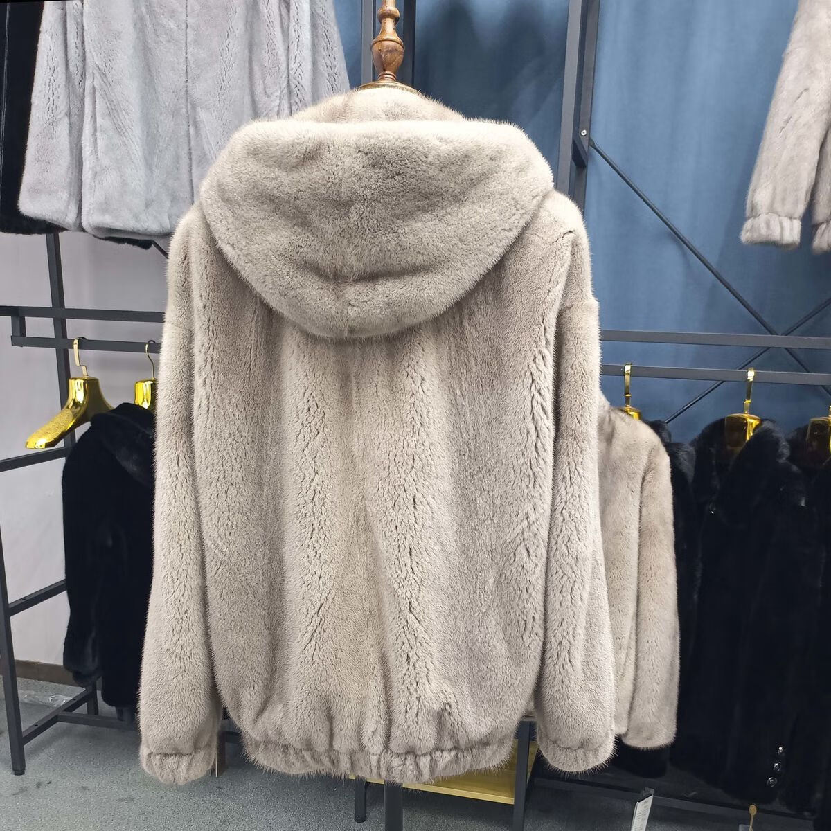 美国进口宝佳美进口银兰本色貂皮夹浅灰色整貂皮大衣男士水貂外套落肩